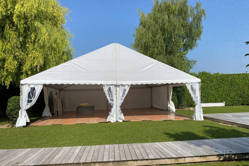 Structure 10x10m avec plancher