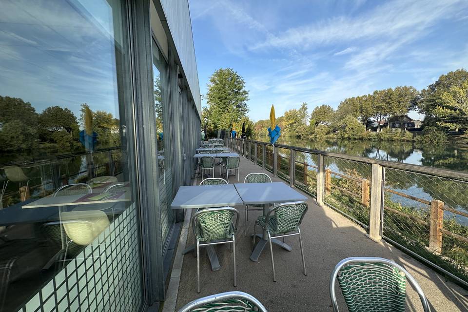 Terrasse bords de marne