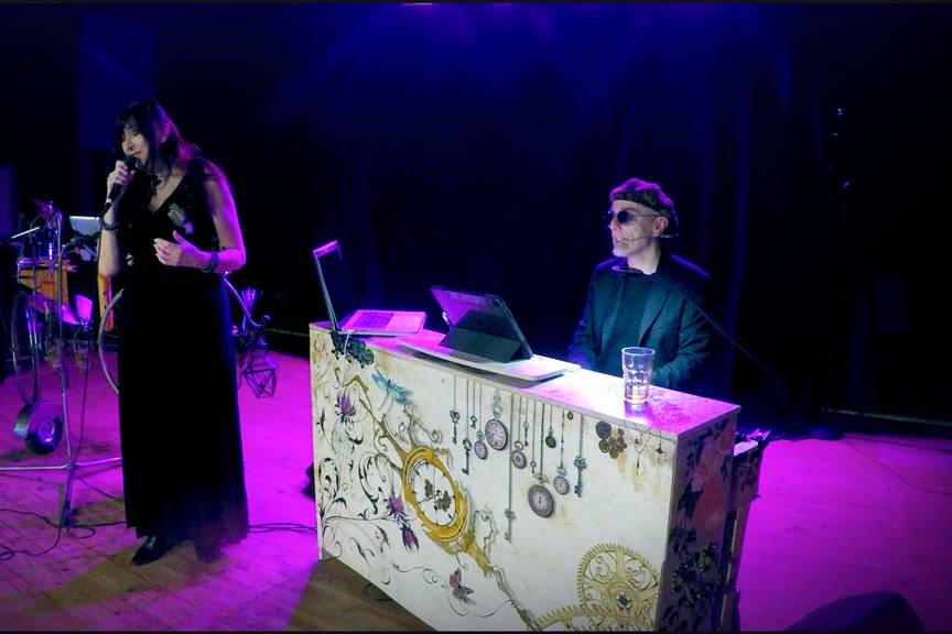 Sur scène pendant la soirée