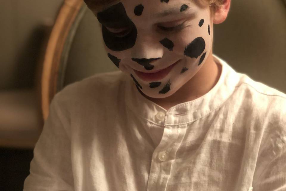 Maquillage dalmatien