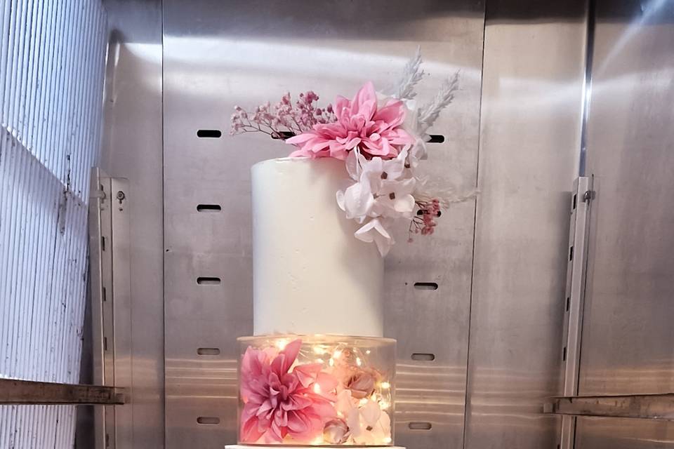 Gravity cake