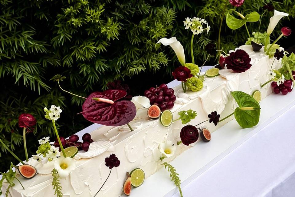 Long cake
