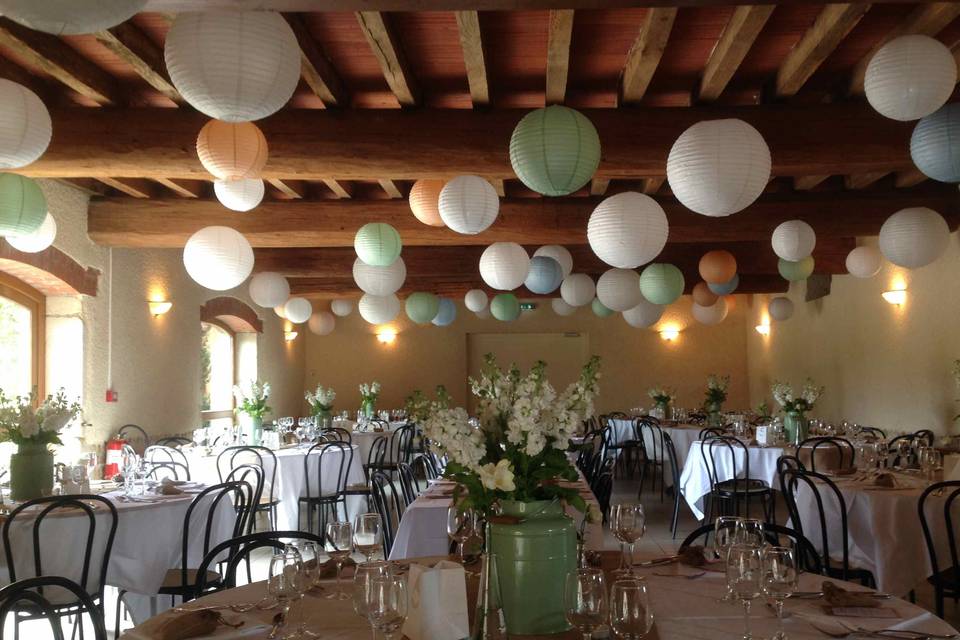 Salle avec ballons