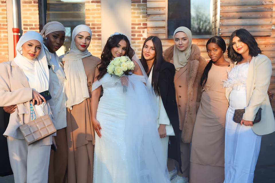 Mariée avec ses copines