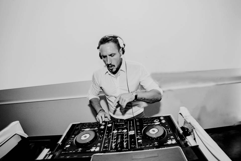 DJ John Barell