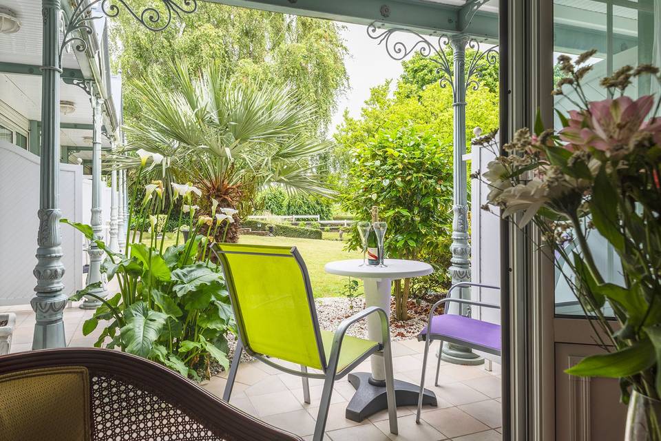 Chambre vue jardin