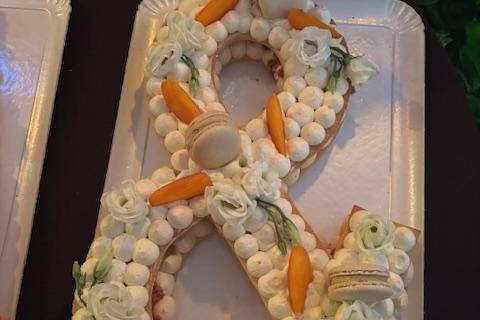 Letter cake