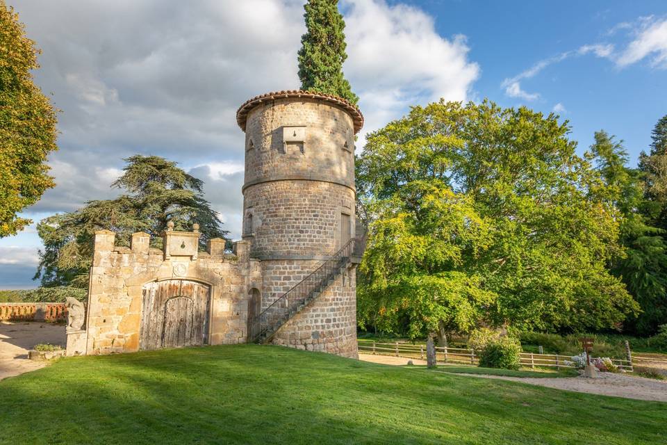 La tour-pigeonnier