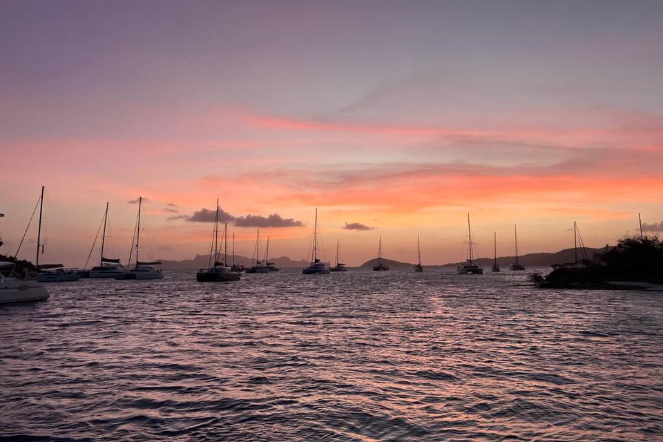 Bateau coucher de soleil
