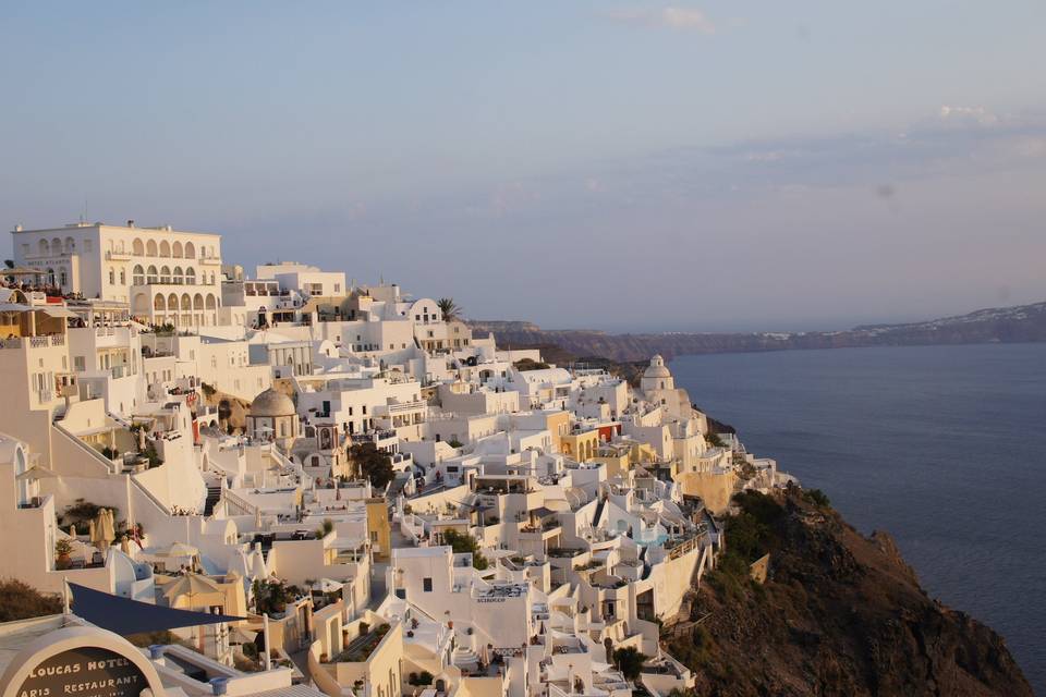 Santorin vue minimoon en Grèce