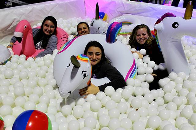 Ball pit photobooth