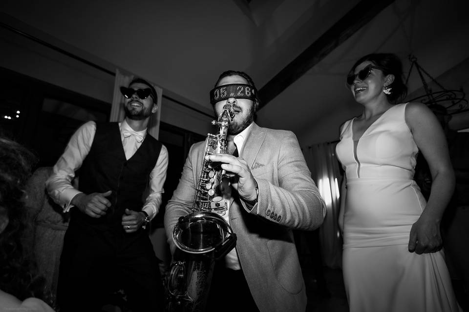🎷🥳