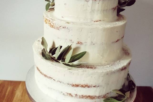 Naked cake feuilles d'olivier