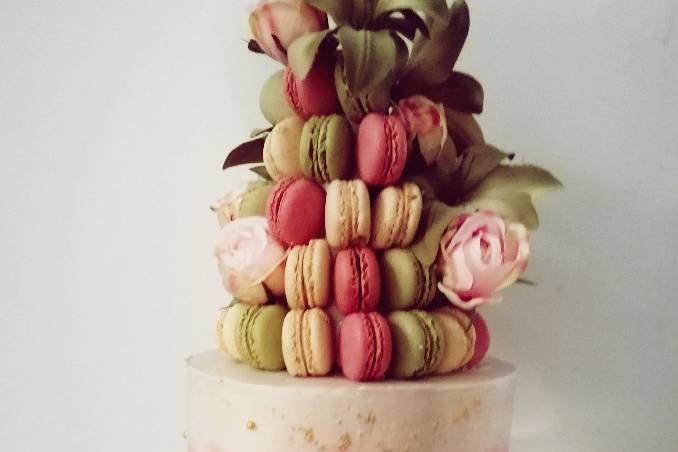 wedding cake avec macarons