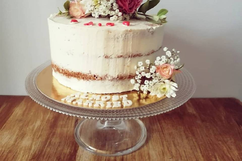 Naked cake