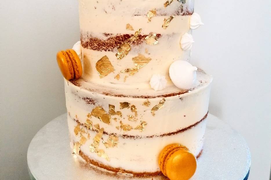 Naked cake or