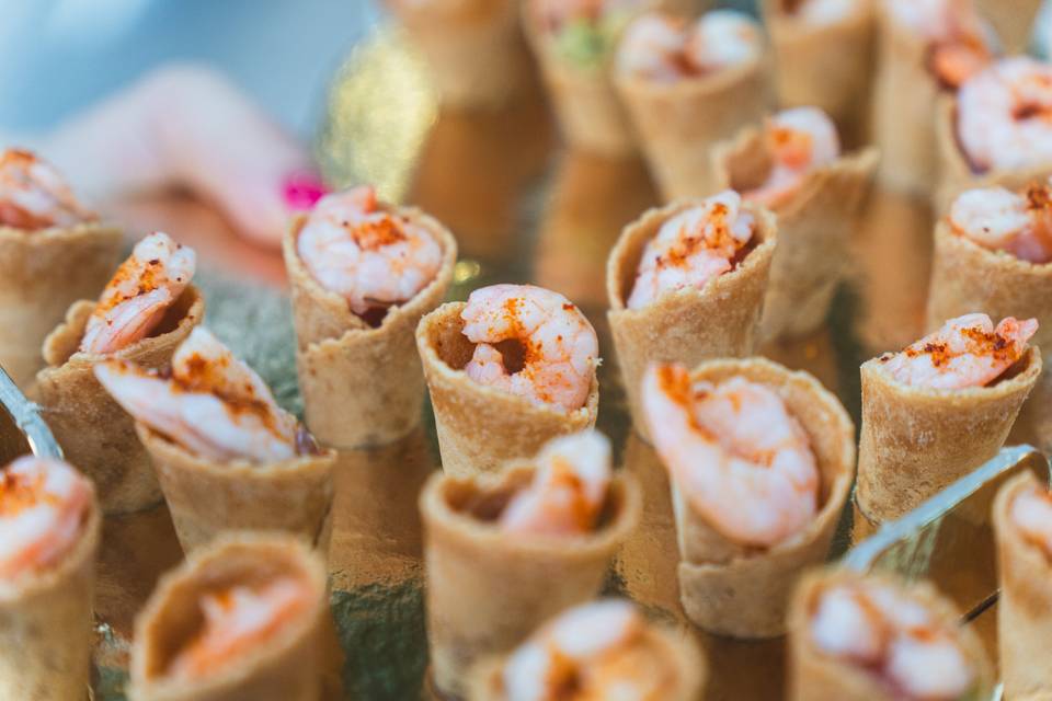 Détail_ canapés aux crevettes