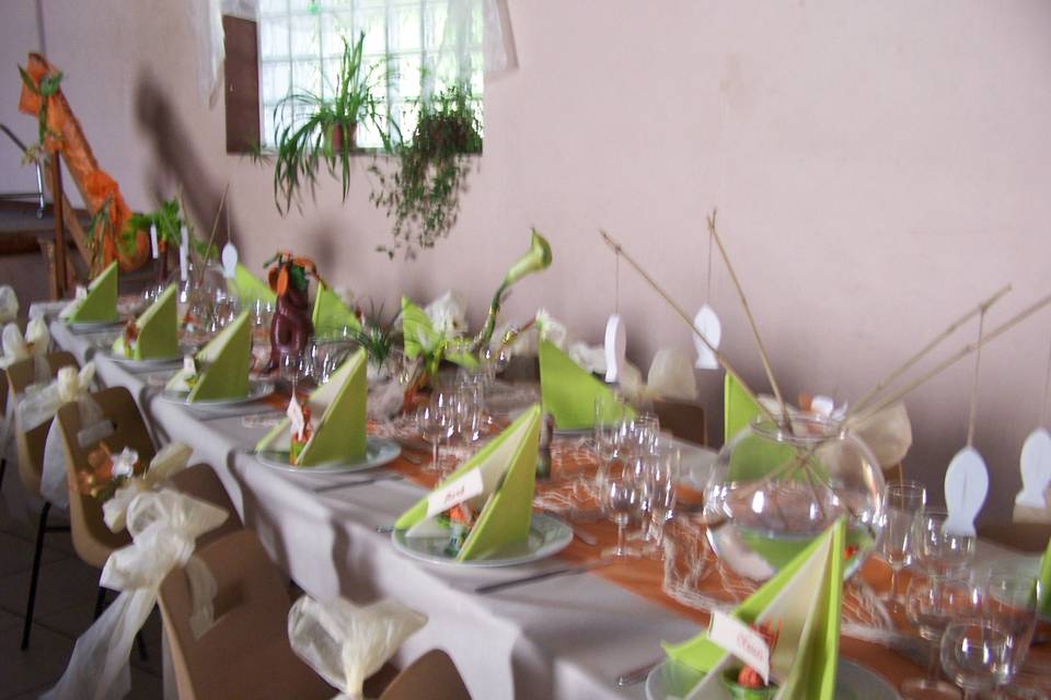 Tables décorées bocal poisson