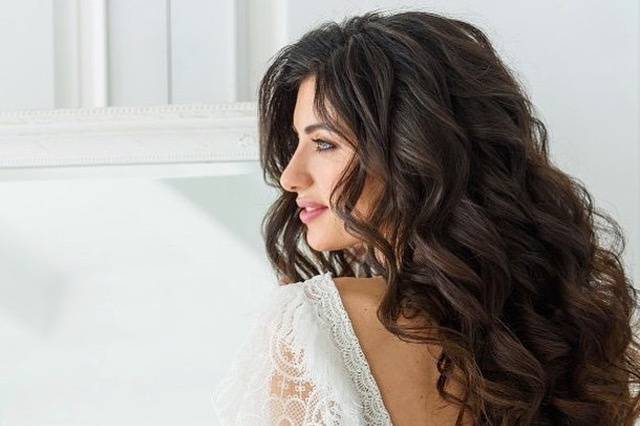 Cheveux bouclés