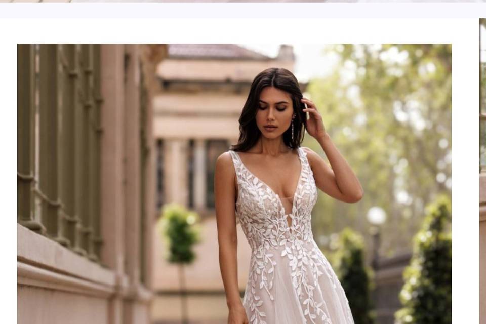 098643