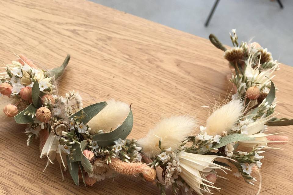 Couronne de tête fleurs séchée