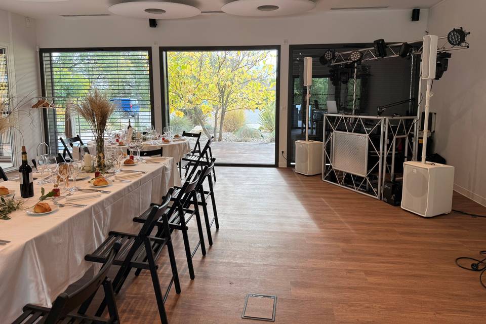 LE PAVILLON  vue avec dj