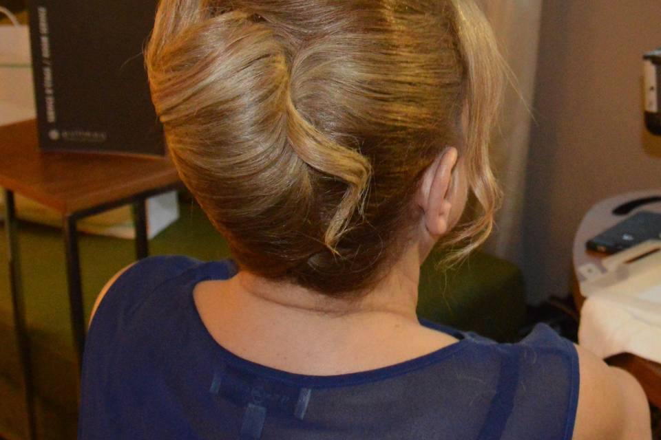 Veema - chignon