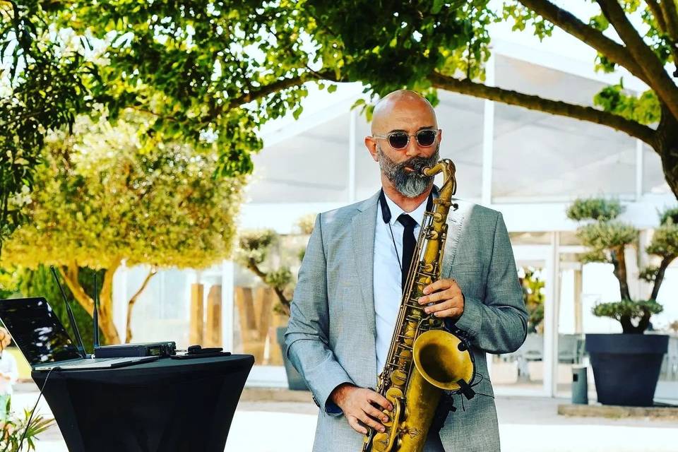 Monsieur Sax