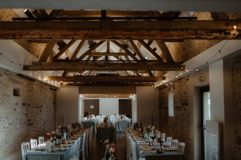Salle tables rectangulaires