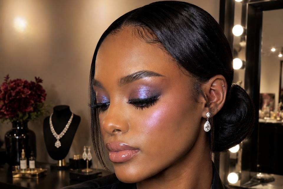 Eva-Hiné