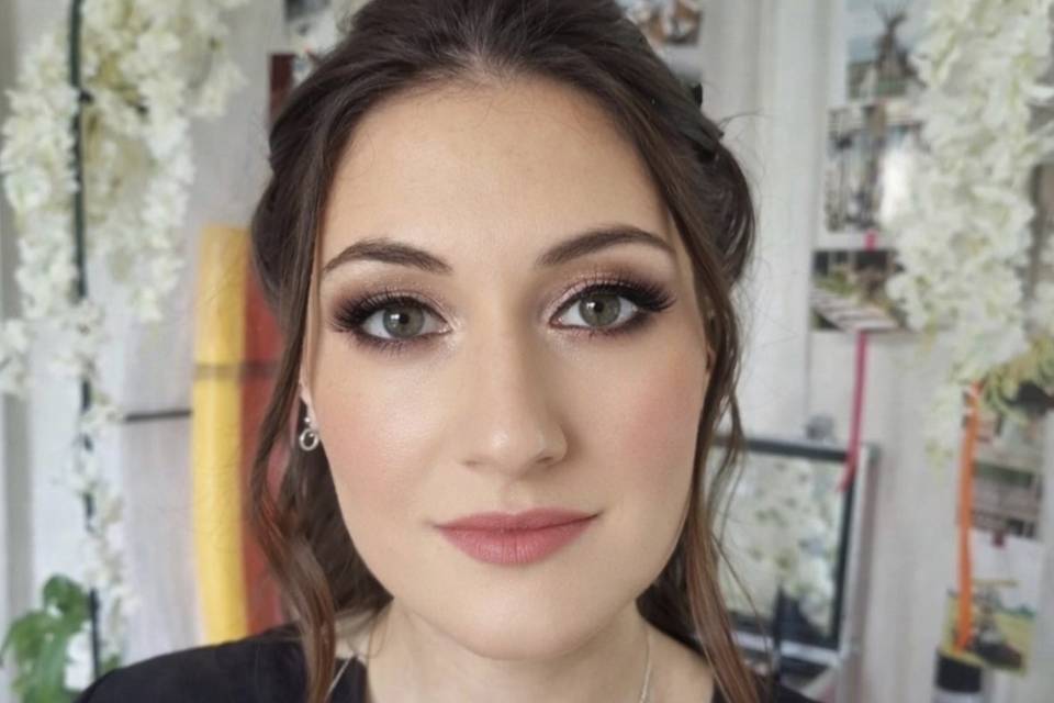 Eva-Hiné