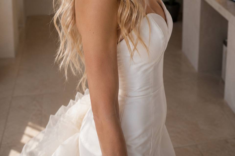Eva-Hiné