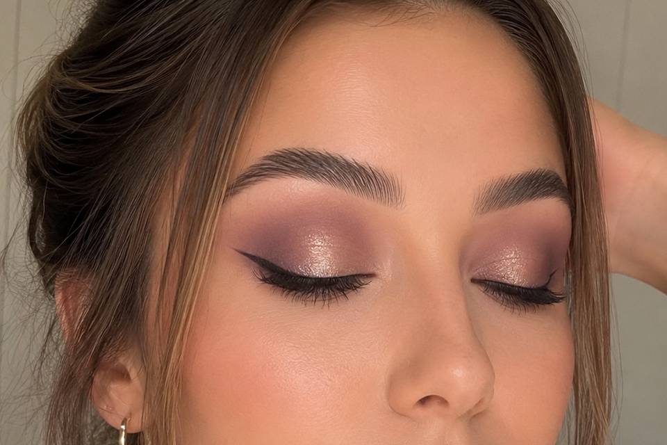 Eva-Hiné