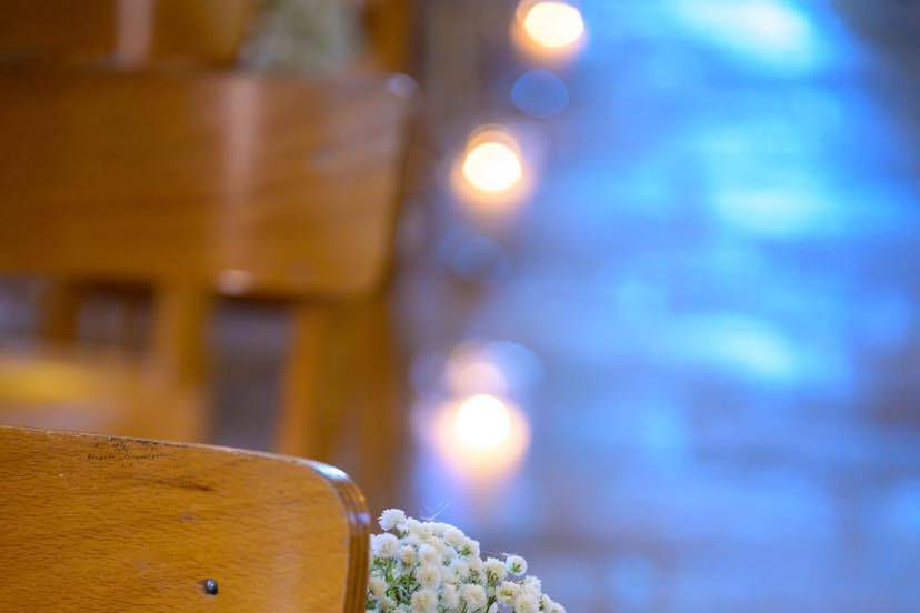 Bouquets bancs église