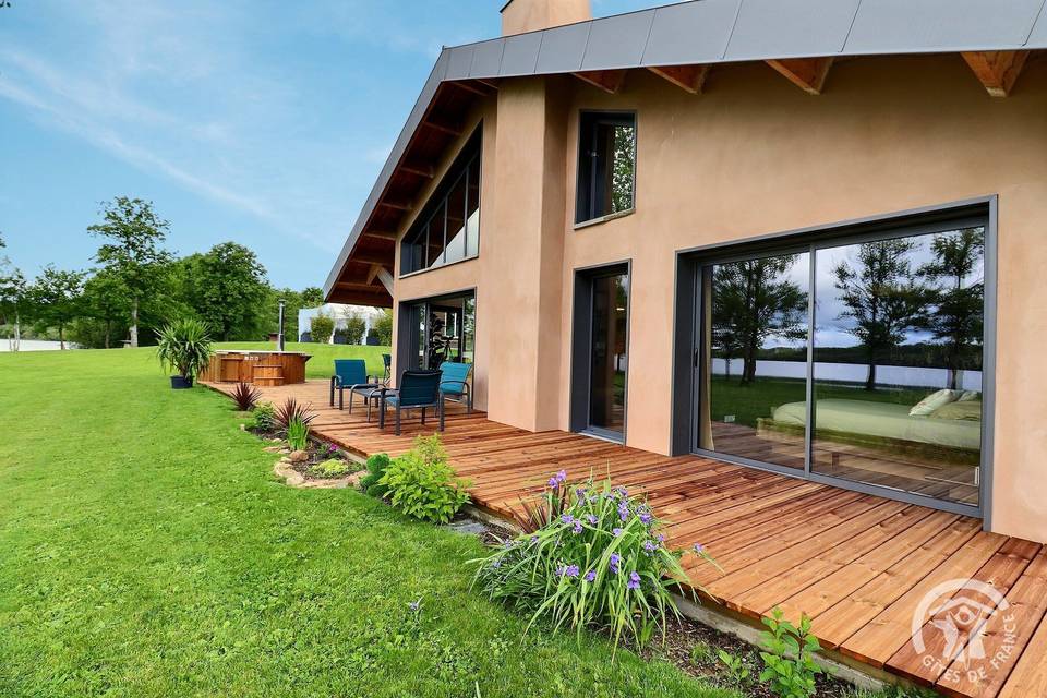 Maison des mariés, 9 pers