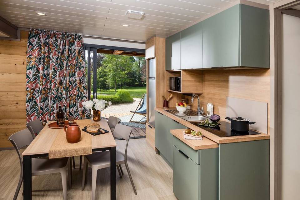 Janv 2027, 6 chalets, 8 pers