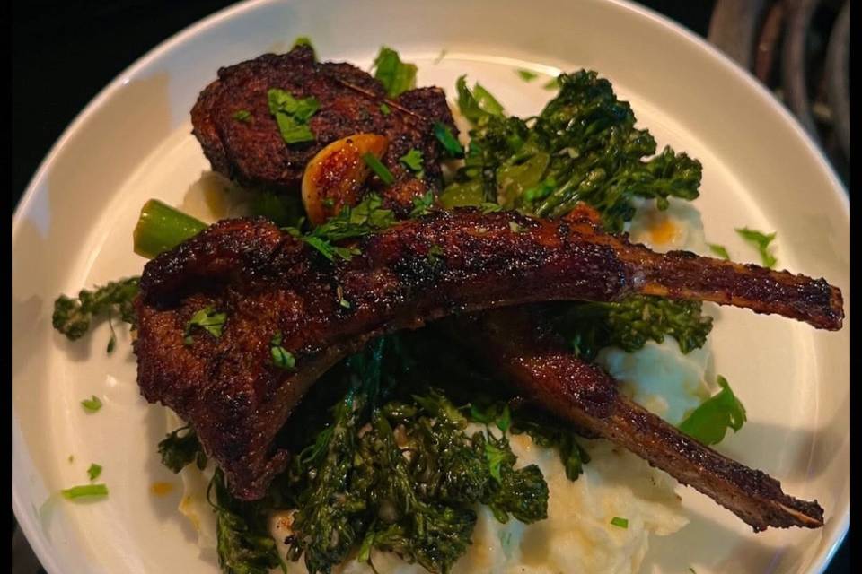 Bœuf mariné & brocolis
