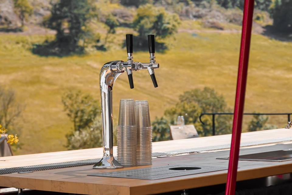 Bar truck
