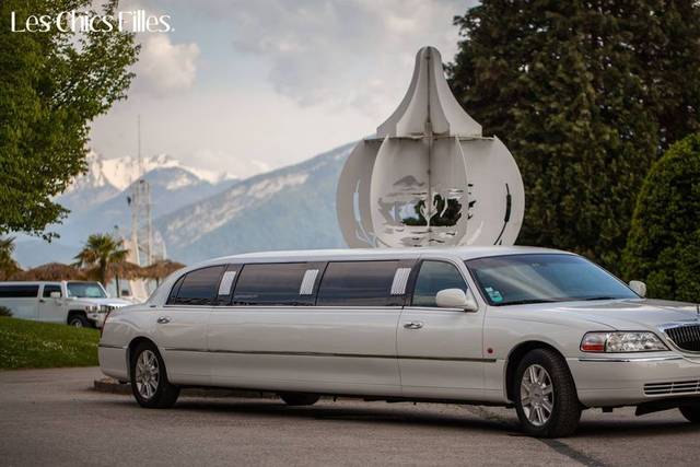 Akqr Limousine