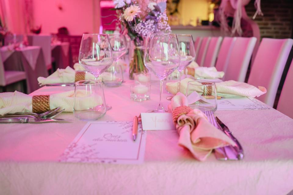 Table d'honneur en intérieur