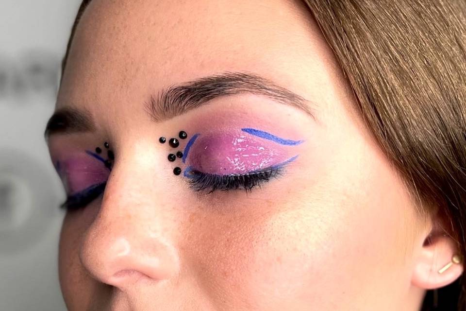 Math Ilde Makeup