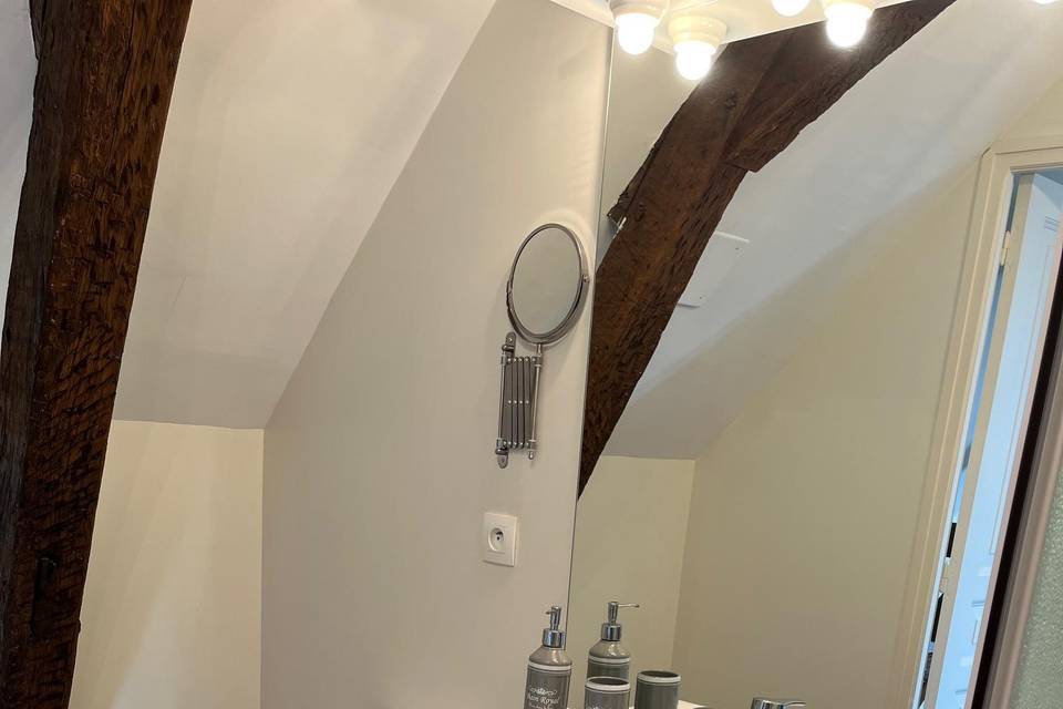 Bridal Suite Bathroom