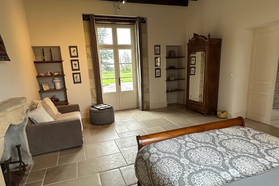 Le Salon Suite