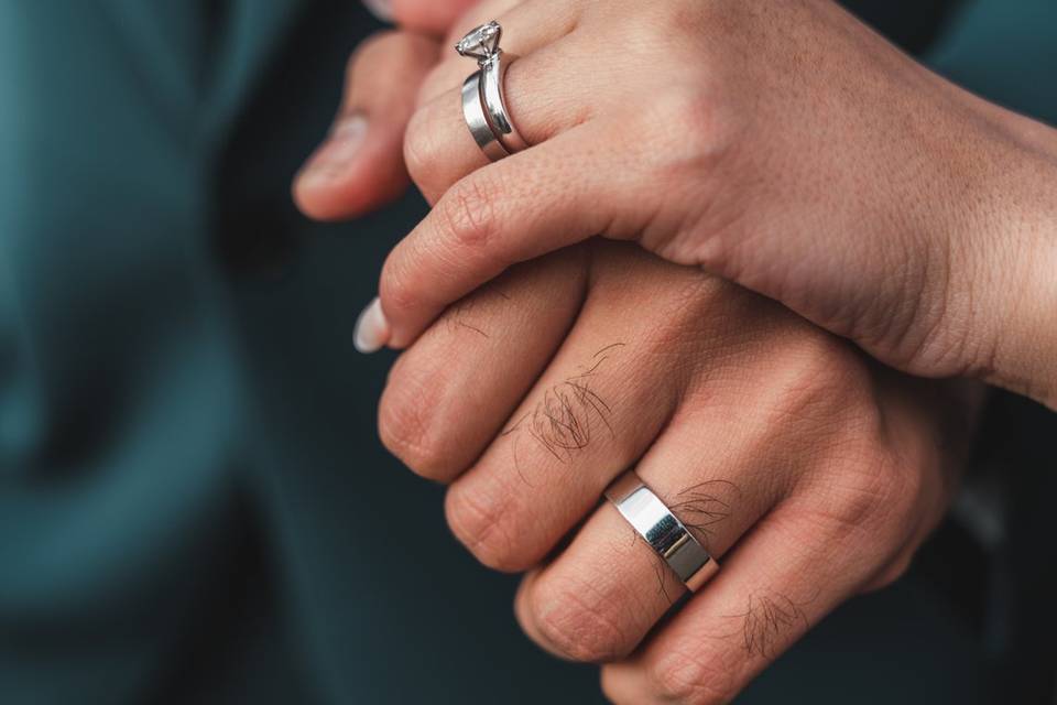 Fiançailles Jeune Couple -