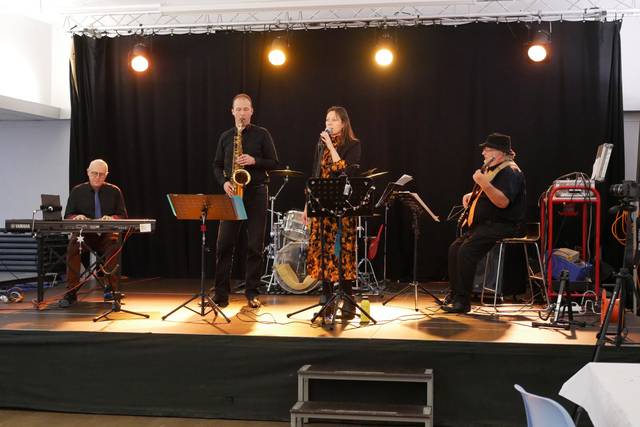 Les 5 musiciens sur scène