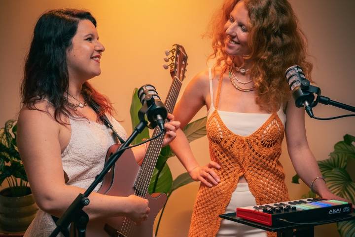 Ama ' Sol Duo
