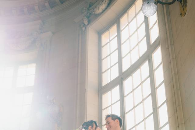 Regards amoureux à la mairie