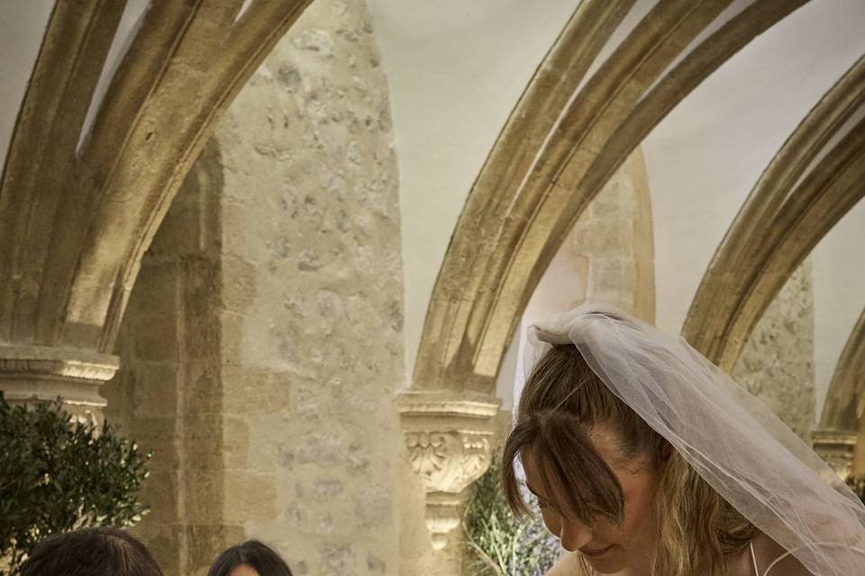 Les mariés à la signature