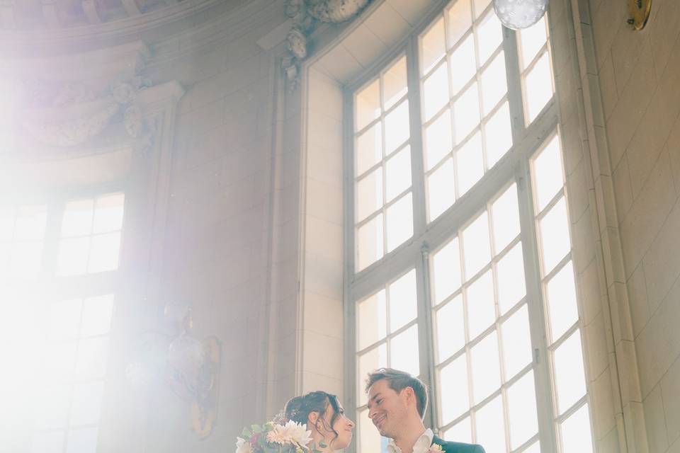 Regards amoureux à la mairie
