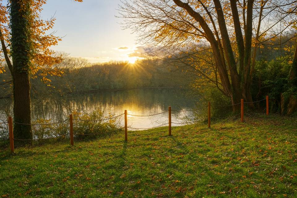 Le parc longé par le Doubs
